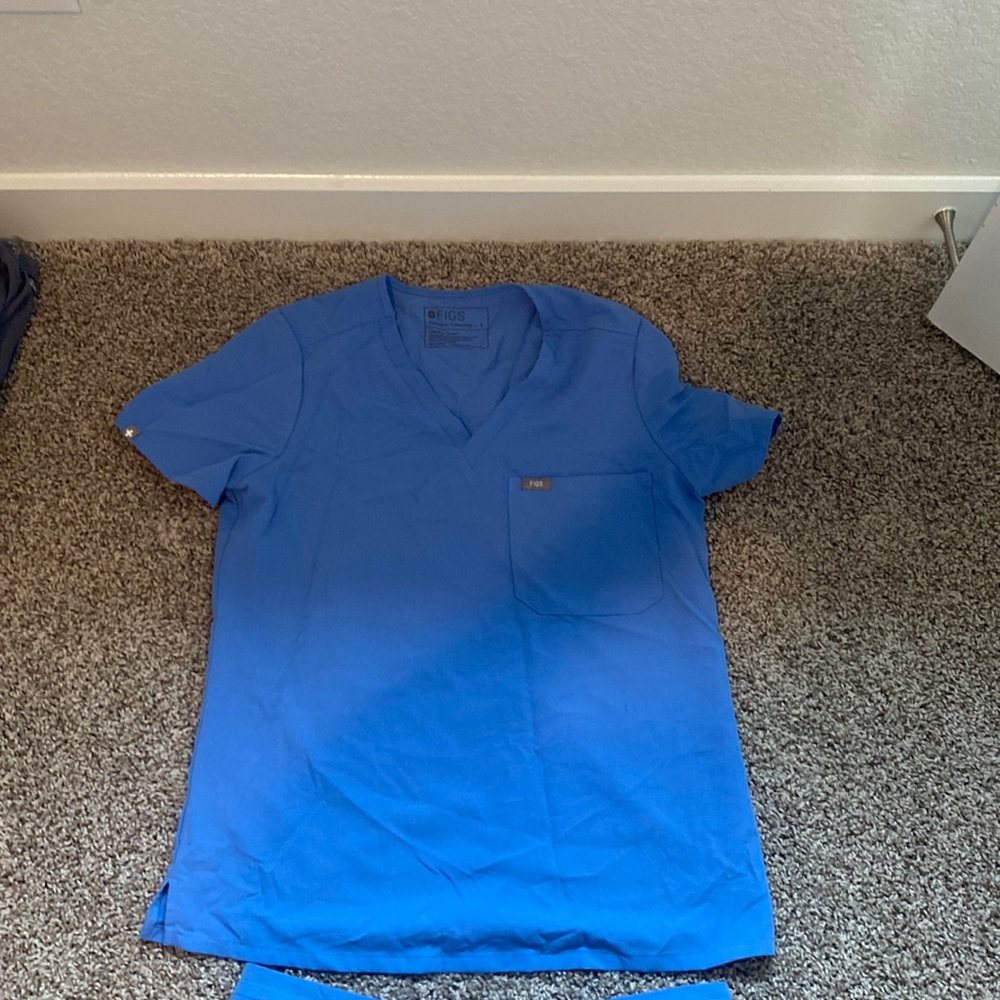 Figs scrubs
